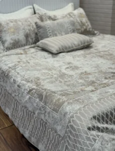 روتختی 2نفره  مخمل شانل گلدوزی 8تکه طرح سوگیل3 - تصویر 3