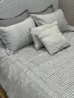 روتختی 2نفره مخمل شانل گلدوزی 8تکه طرح آنیا02 - تصویر 3