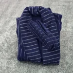 حوله تن پوش پالتویی برق لامع لوزان سورمه ای - تصویر 2